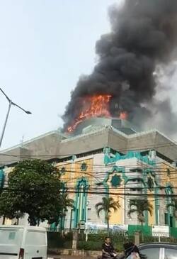 Masjid Islamic Center di Kecamatan Koja Jakarta Utara, Kebakaran