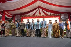 Panglima TNI Hadiri Pagelaran Wayang Kulit